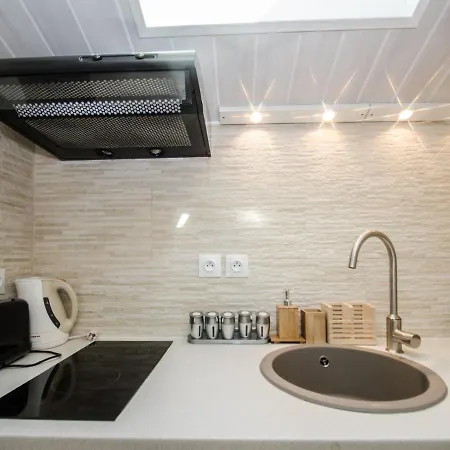 Apartamento Avec Balcon, Parking Et Wifi à - Fr-1-343-214