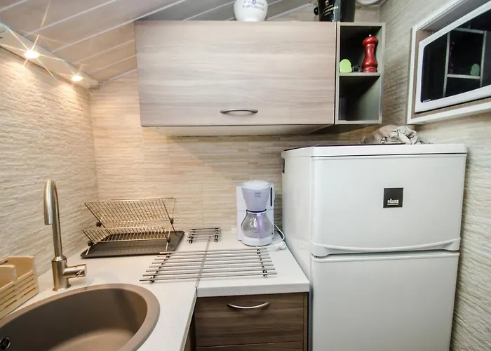 شقة Bel 4 Pers Avec Parking Et Balcon A - Fr-1-343-214 *