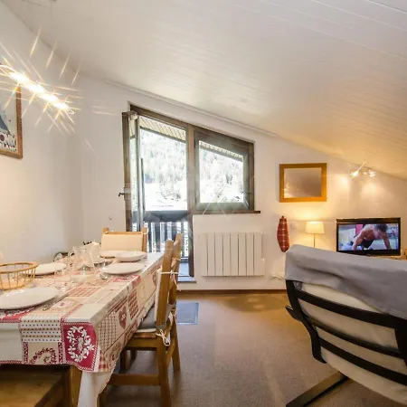 Avec Balcon, Parking Et Wifi à - Fr-1-343-214 * Chamonix